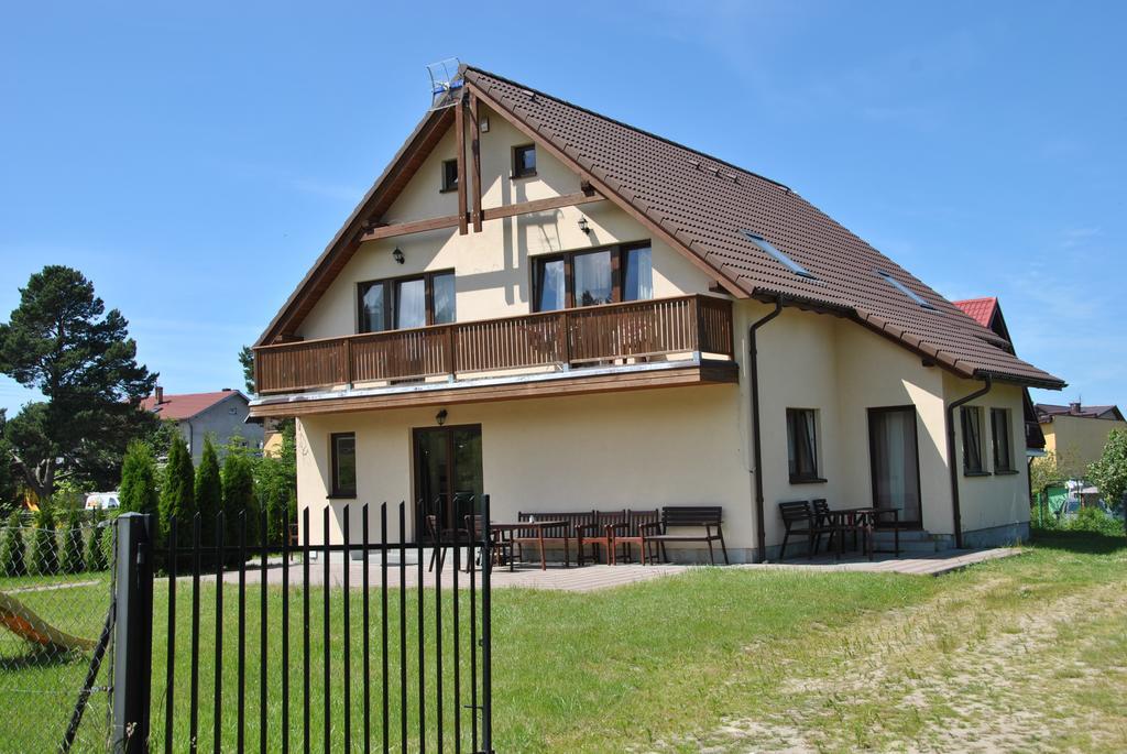 Krzywy Domek W Ostrowie Morza Brzeg Ostrowo  Exterior photo